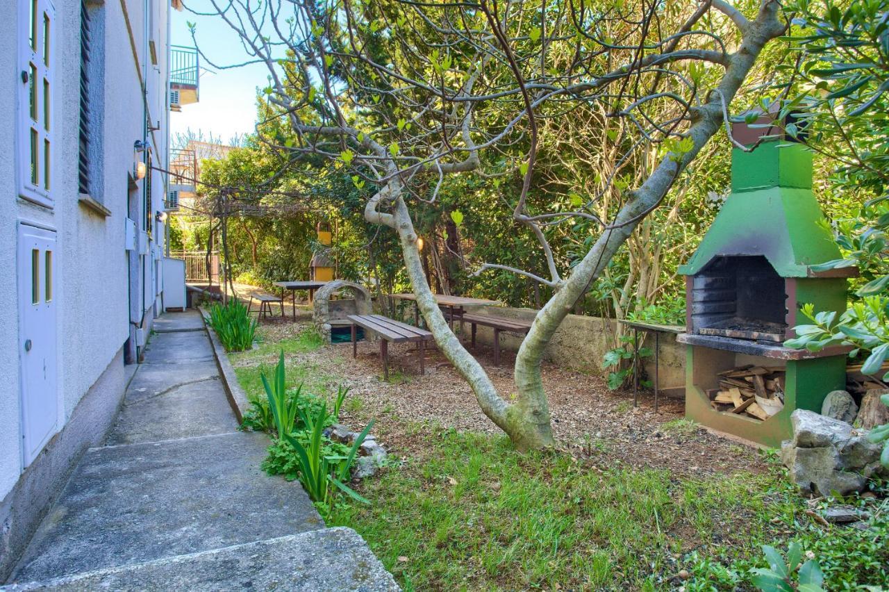 Studio Apartment Vesna クルク エクステリア 写真